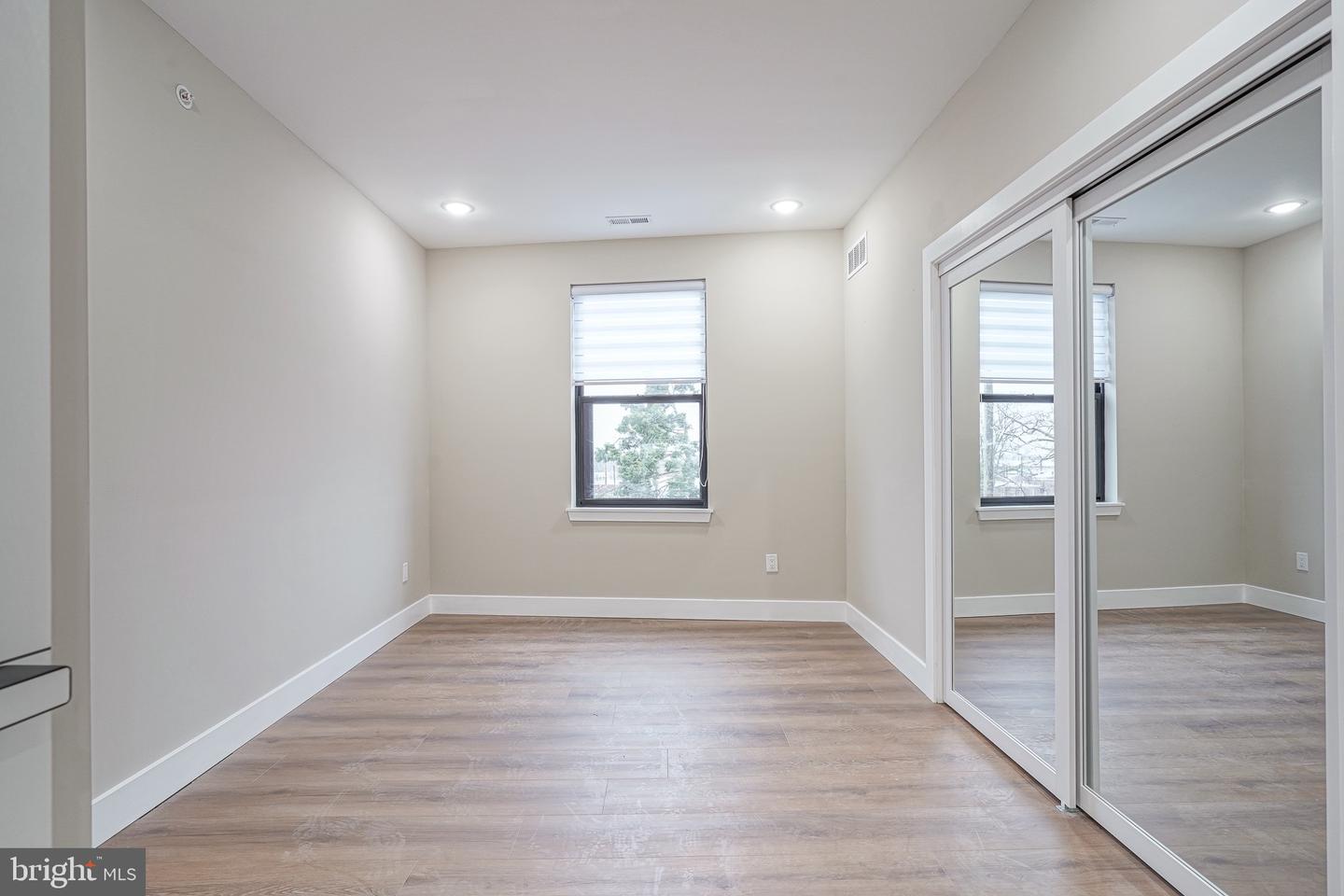 4432-00 Wingate St #304 Property Photo 11