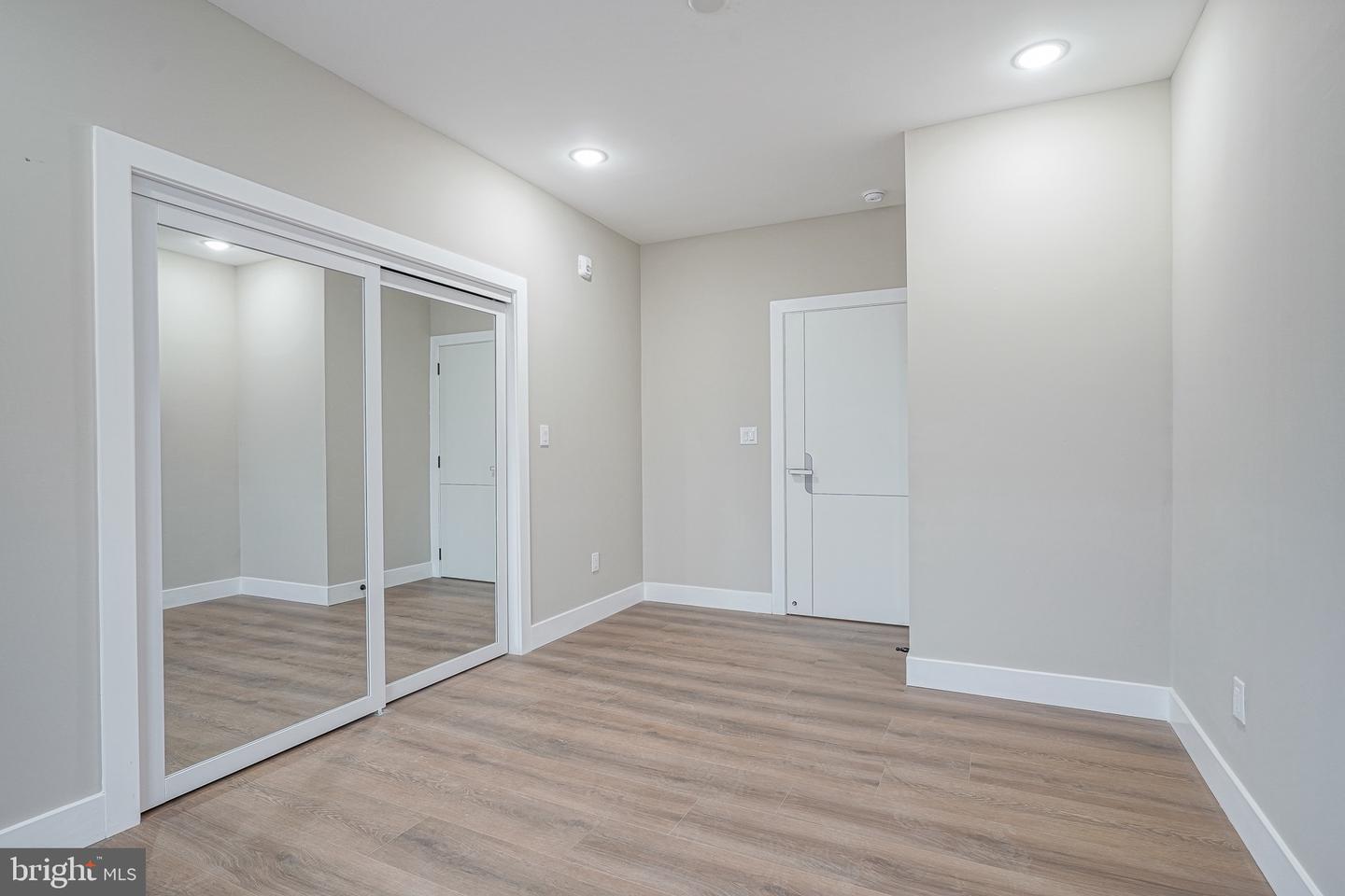 4432-00 Wingate St #304 Property Photo 12