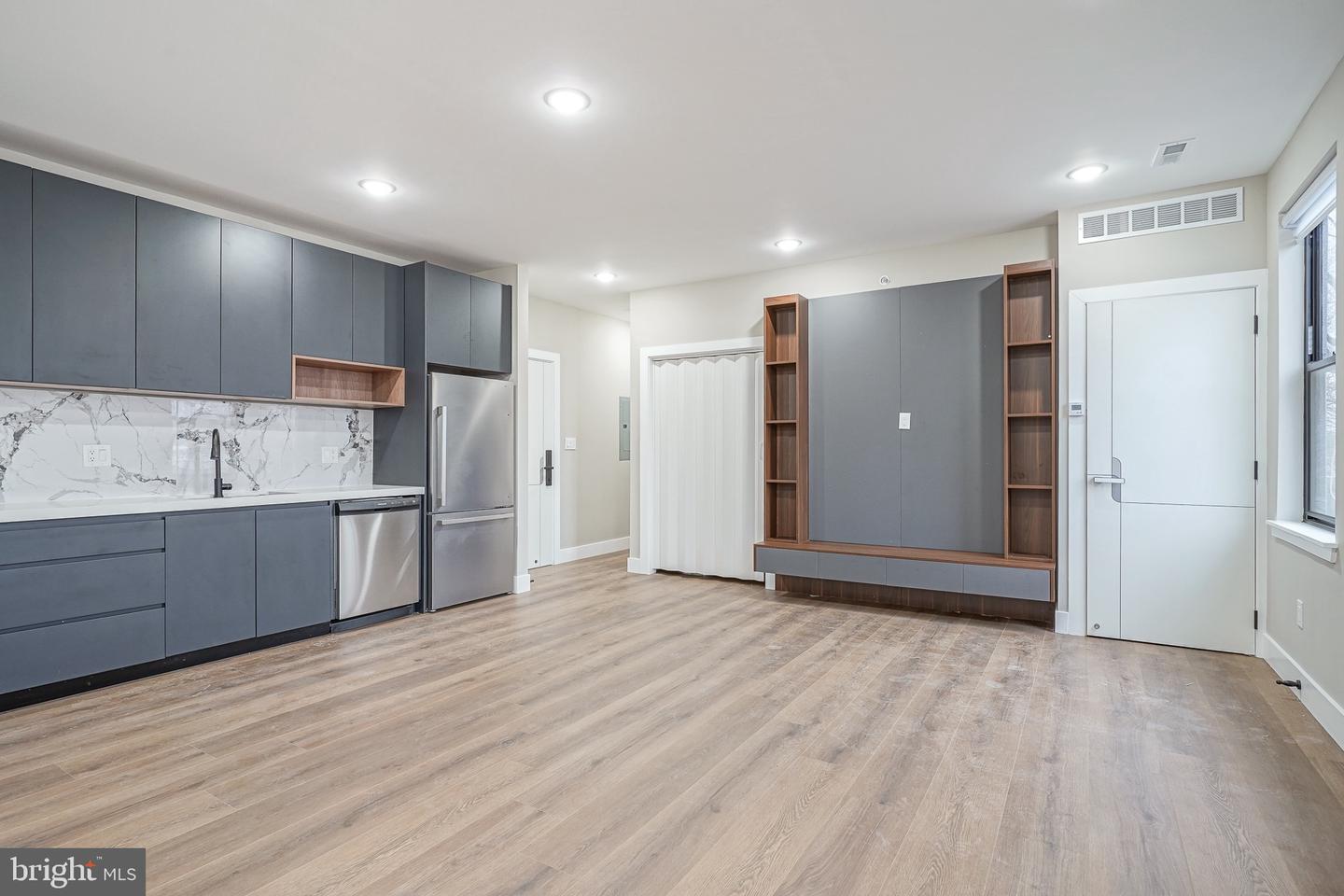 4432-00 Wingate St #304 Property Photo 20