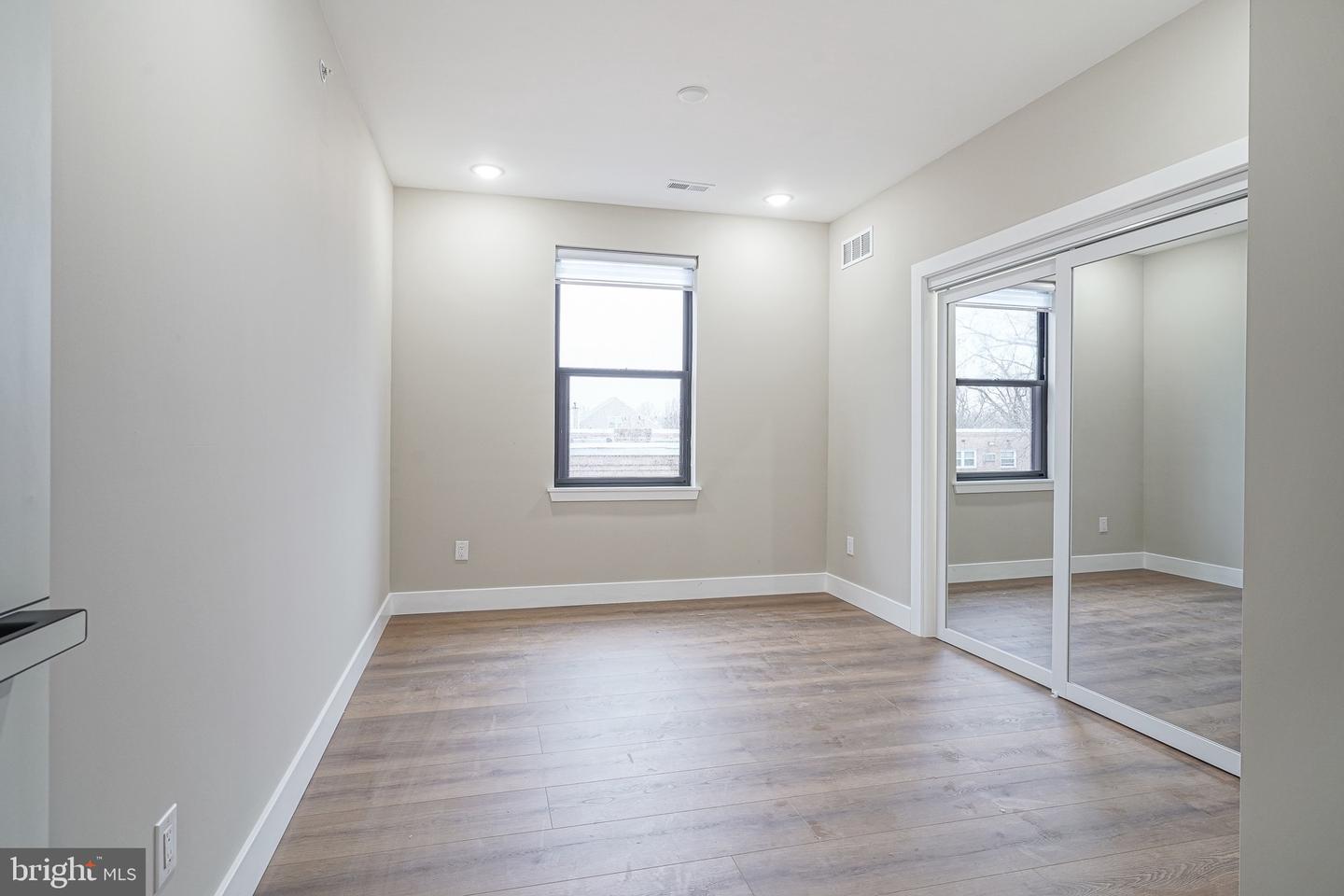 4432-00 Wingate St #304 Property Photo 23