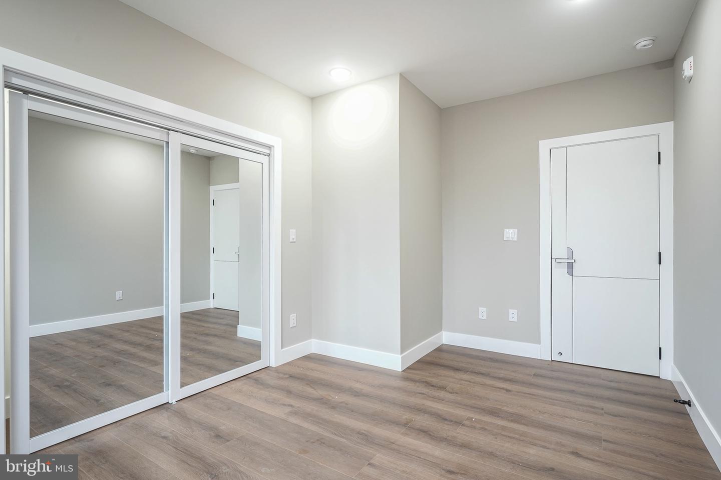 4432-00 Wingate St #304 Property Photo 25