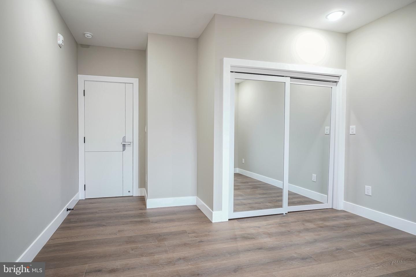 4432-00 Wingate St #304 Property Photo 27