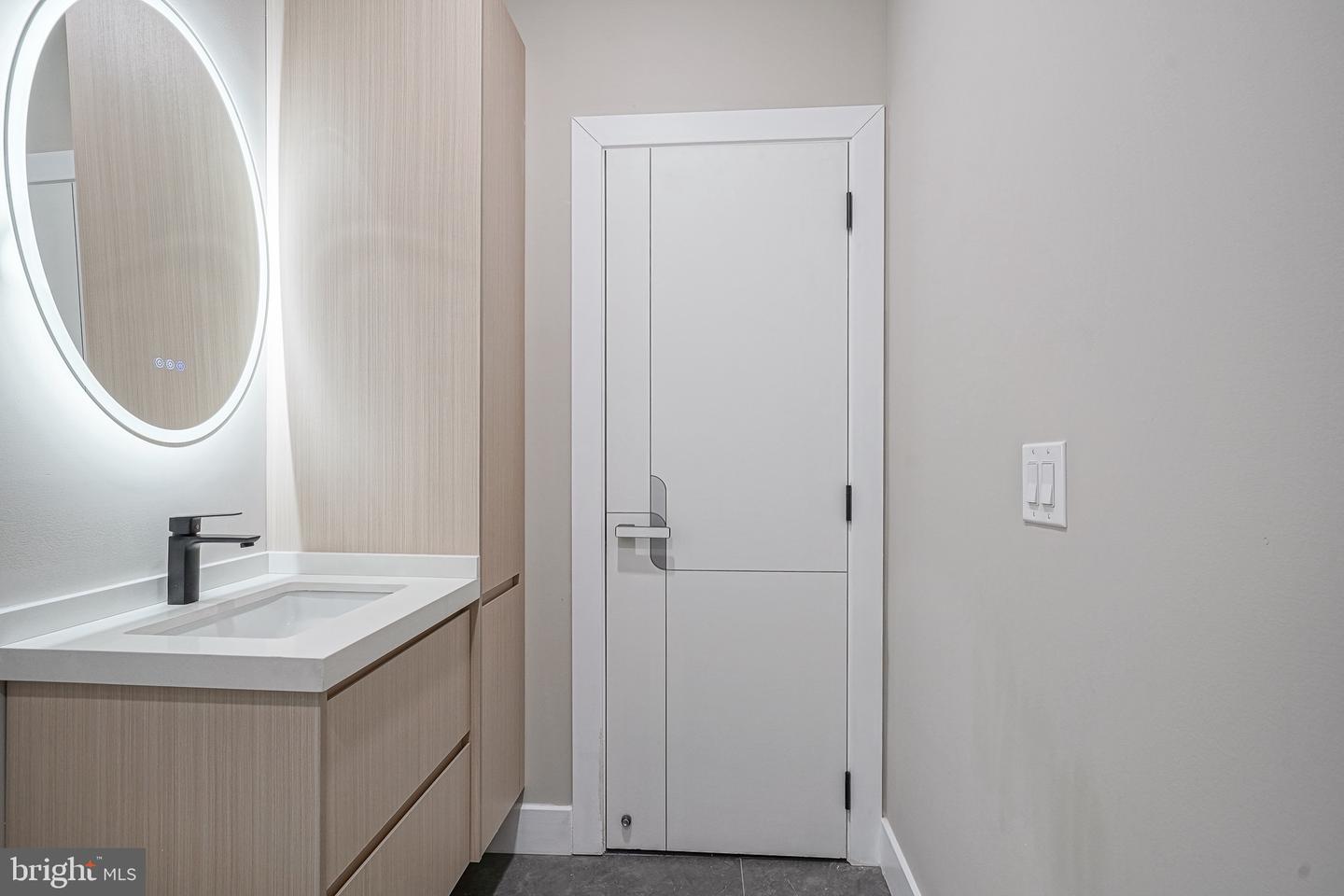 4432-00 Wingate St #304 Property Photo 30