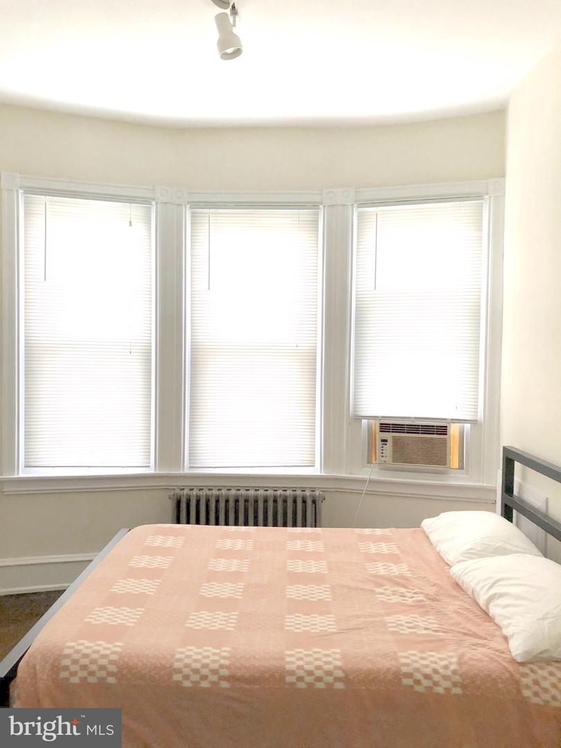 815 S 49th St Property Photo 38