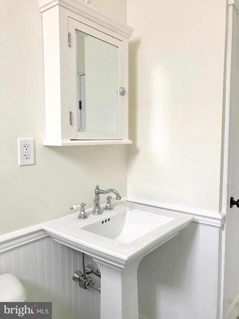 815 S 49th St Property Photo 84