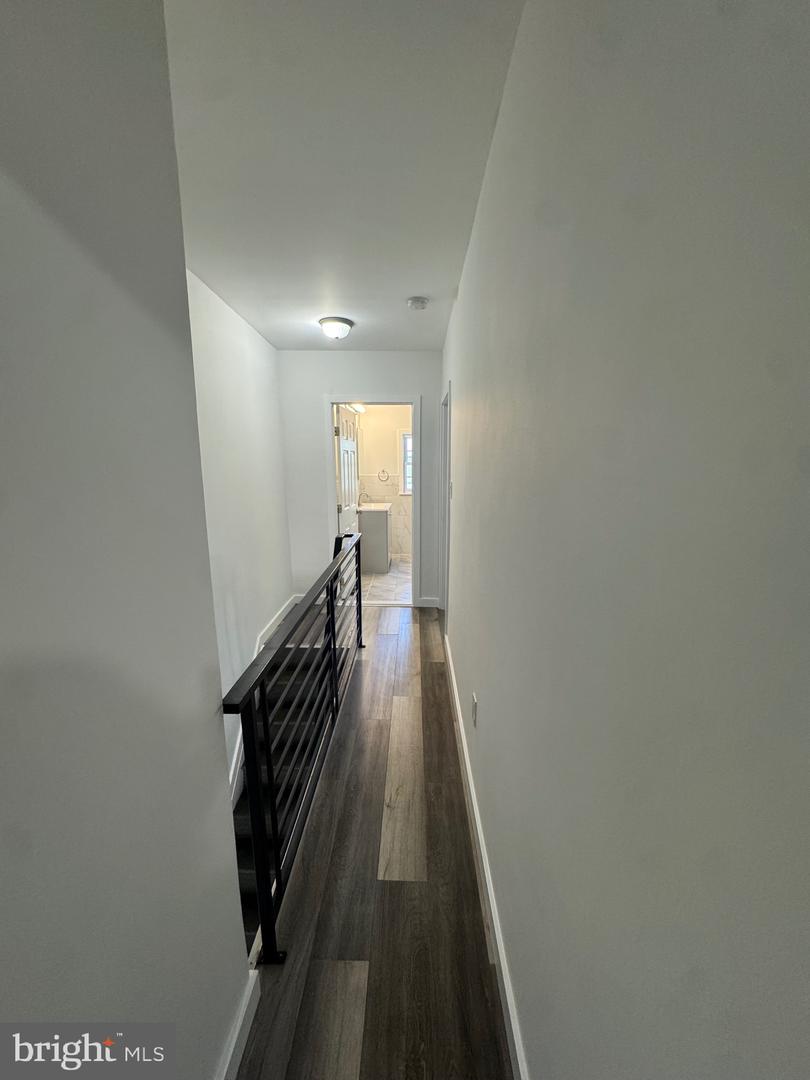 1836 E Wensley St Property Photo 10