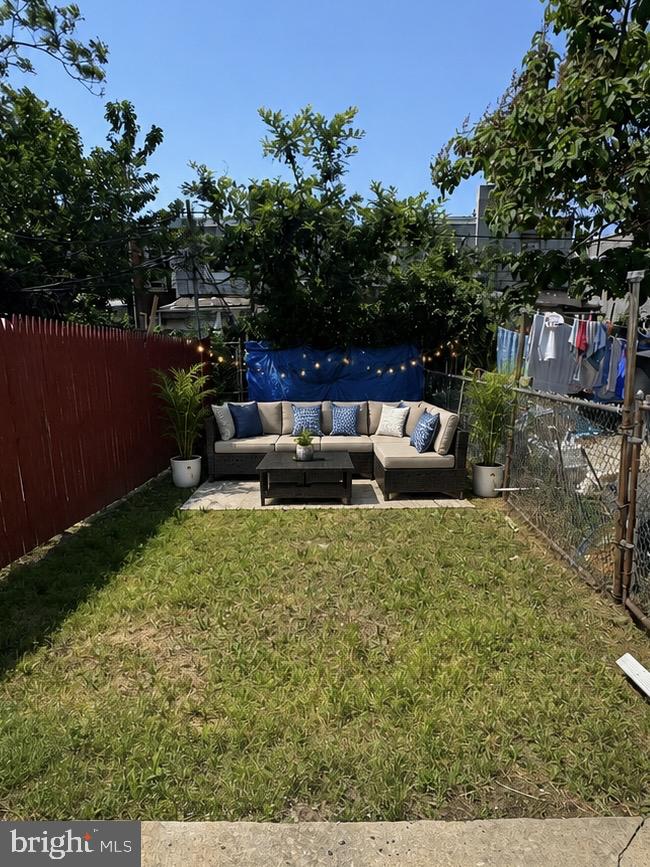 1836 E Wensley St Property Photo 23