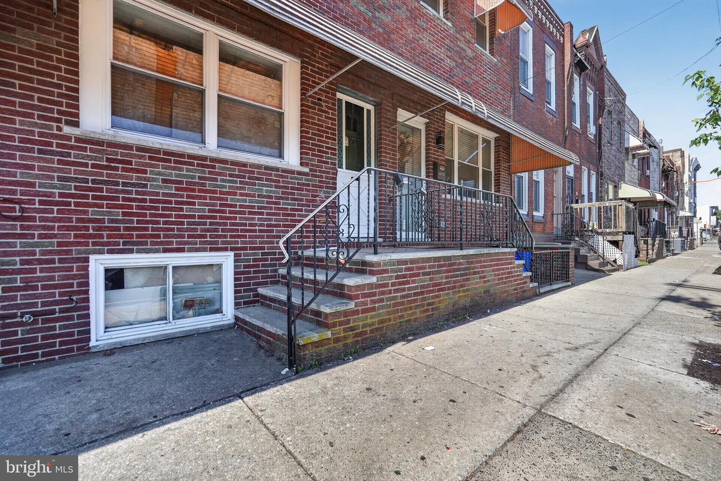 1008 Snyder Ave Property Photo 1