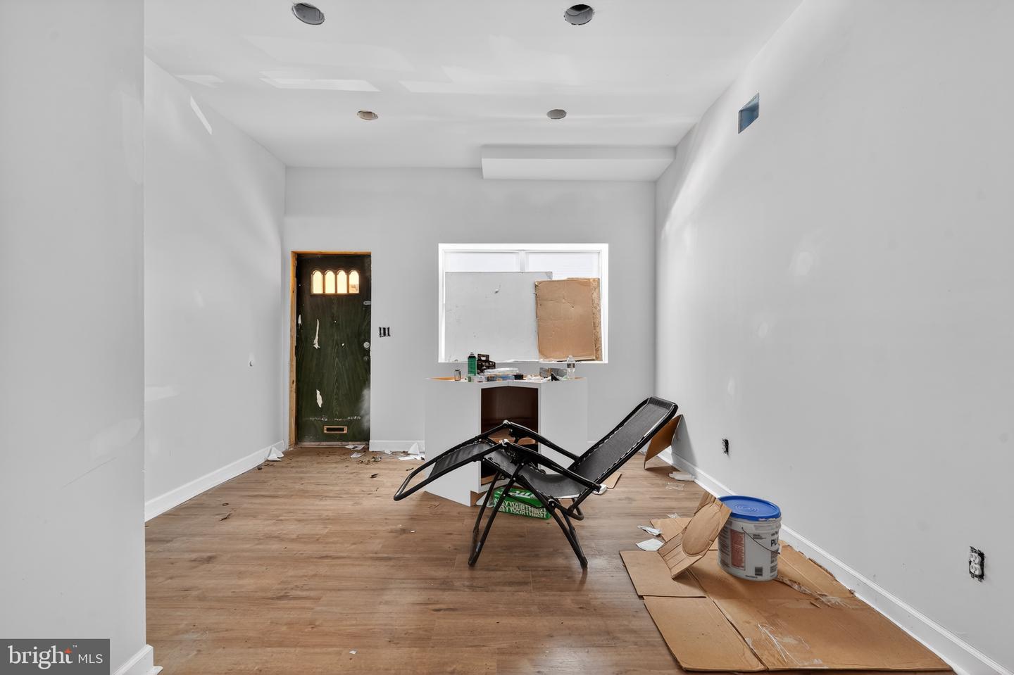 1008 Snyder Ave Property Photo 8