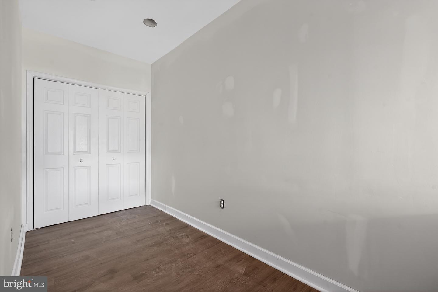 1008 Snyder Ave Property Photo 11