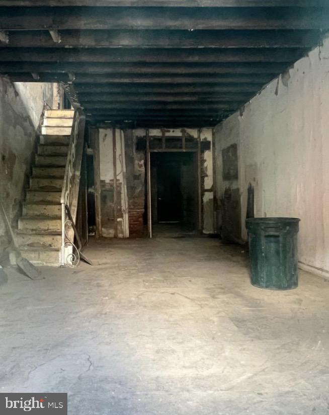 1305 S Grove St Property Photo 1