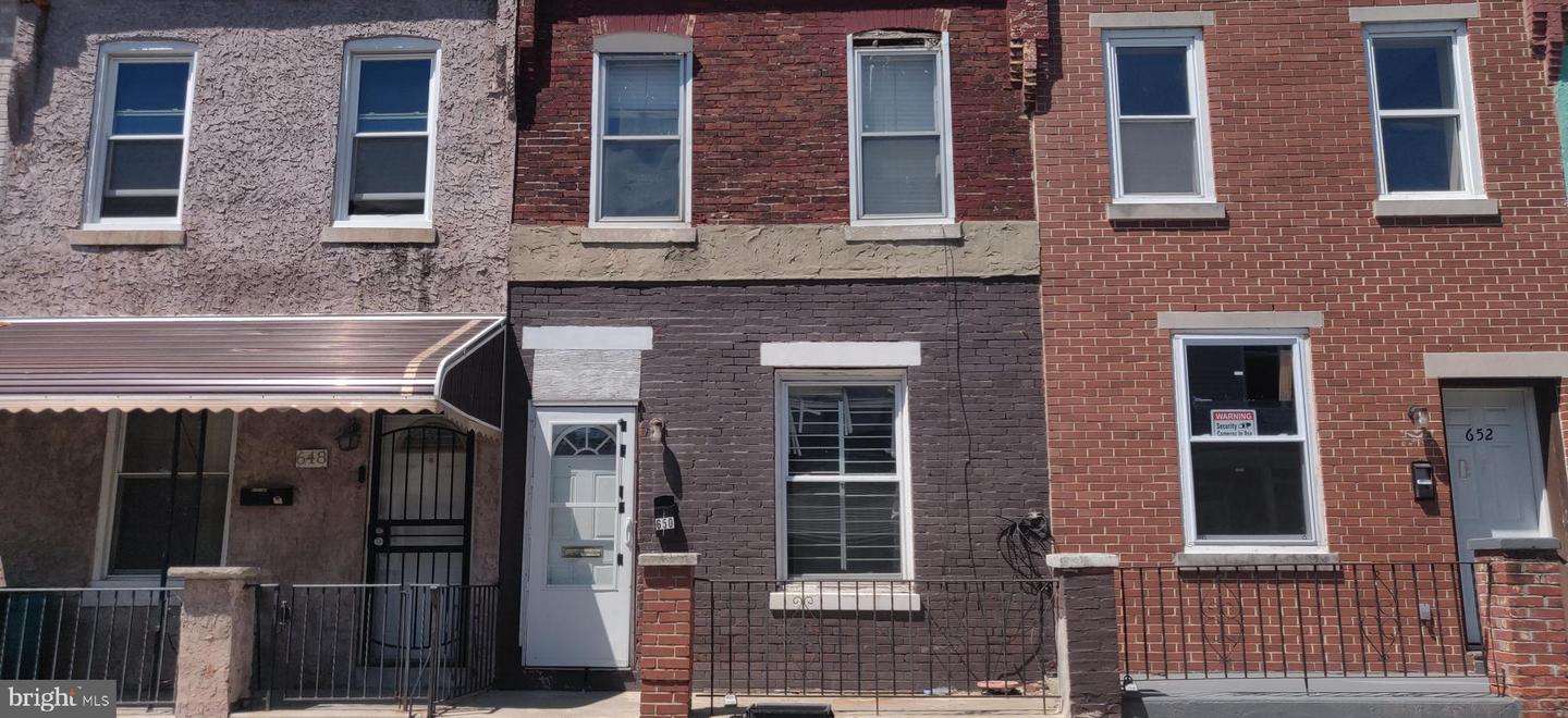 650 N Sickels St Property Photo 1