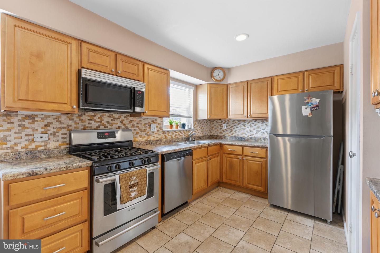 9888 Garvey Dr Property Photo 10