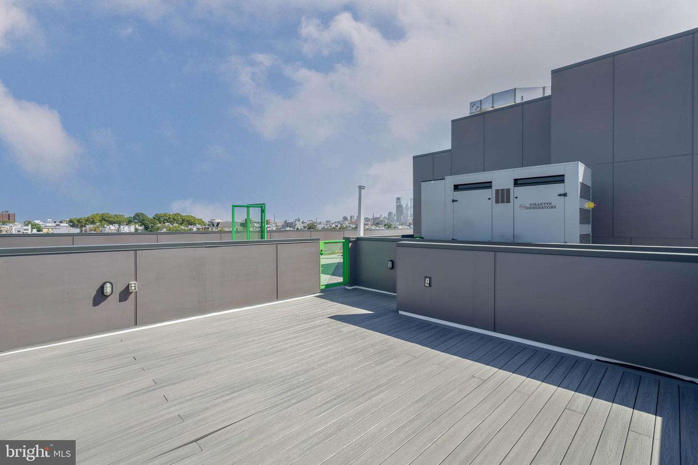 1501 N 31st St #ph17 Property Photo 17