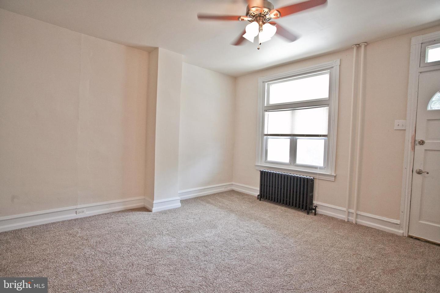 4205 Terrace St Property Photo 7