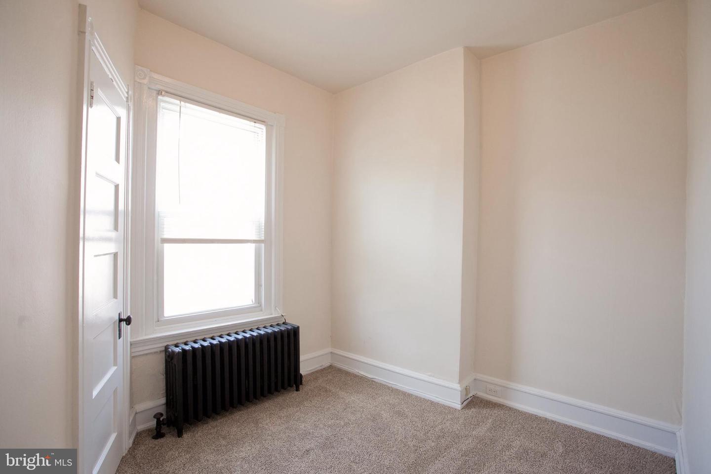 4205 Terrace St Property Photo 8