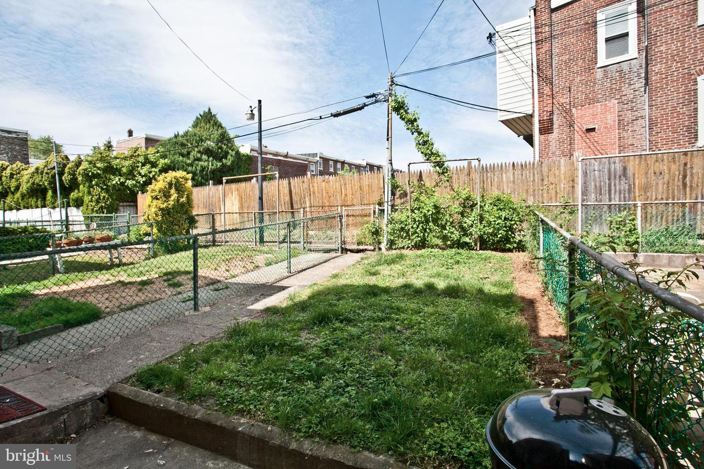 4205 Terrace St Property Photo 26
