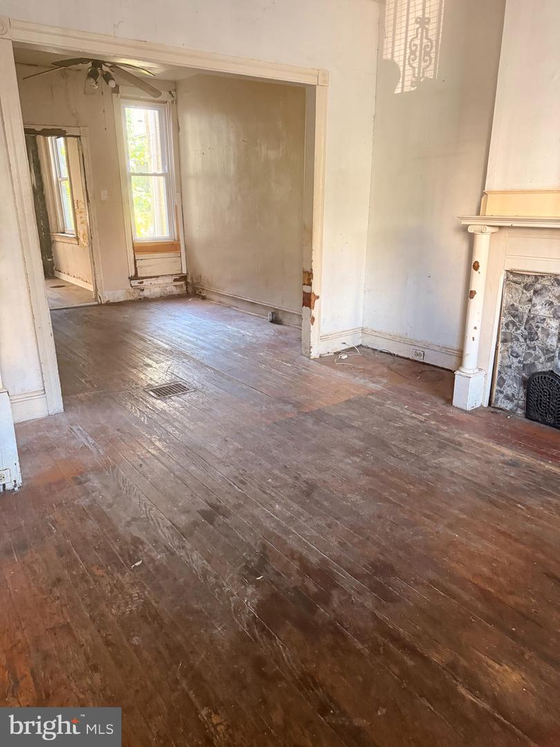 2943 Turner St Property Photo 2