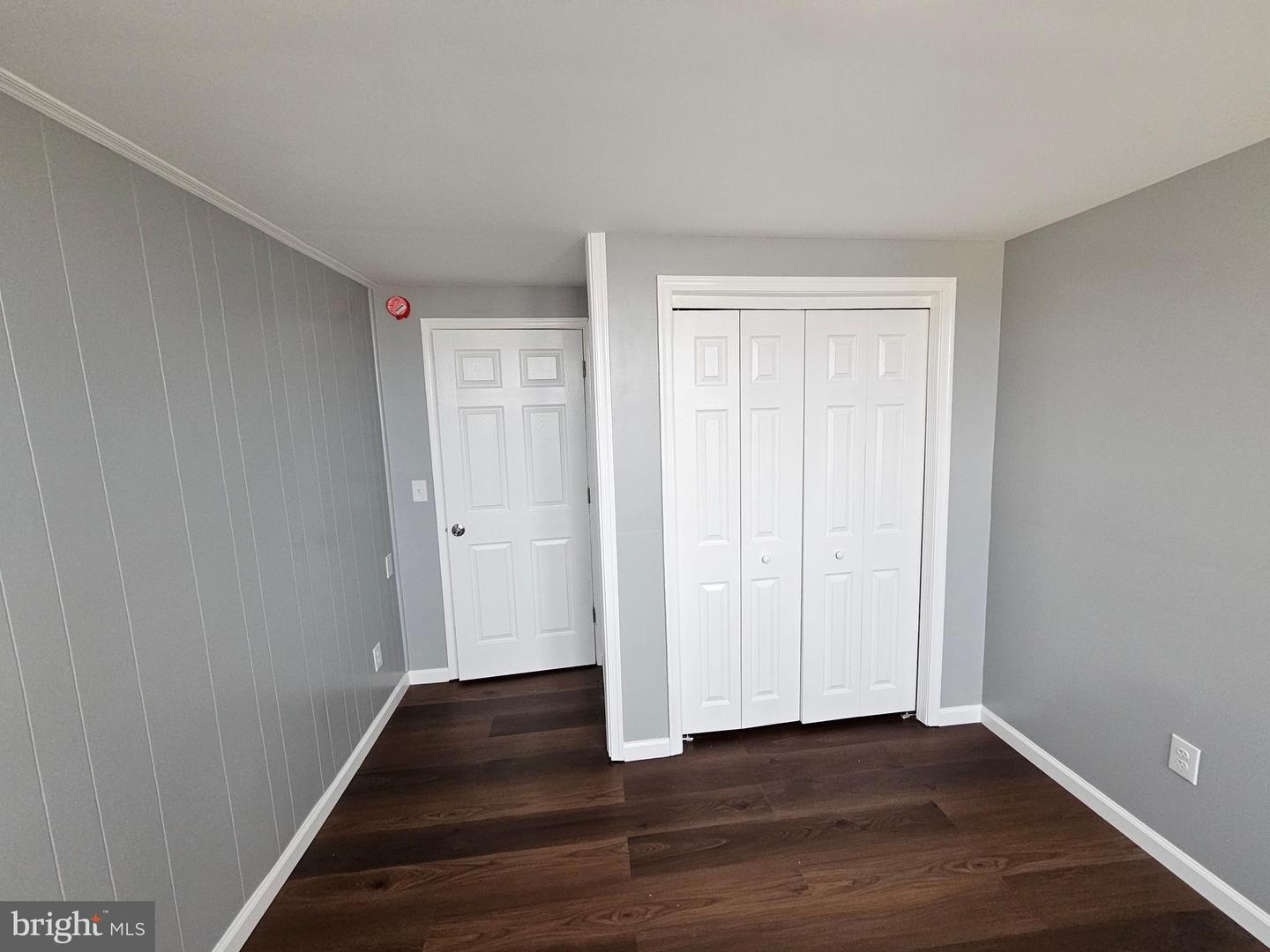 752 E Tioga St #2nd Fl Property Photo 10