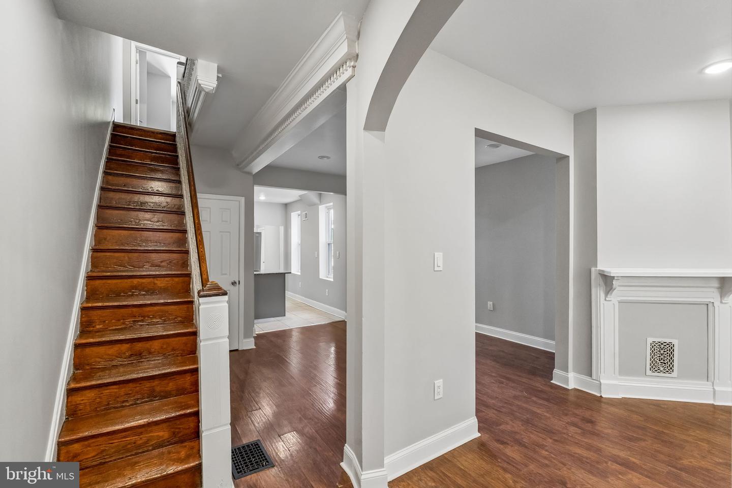 59 E Coulter St Property Photo 17
