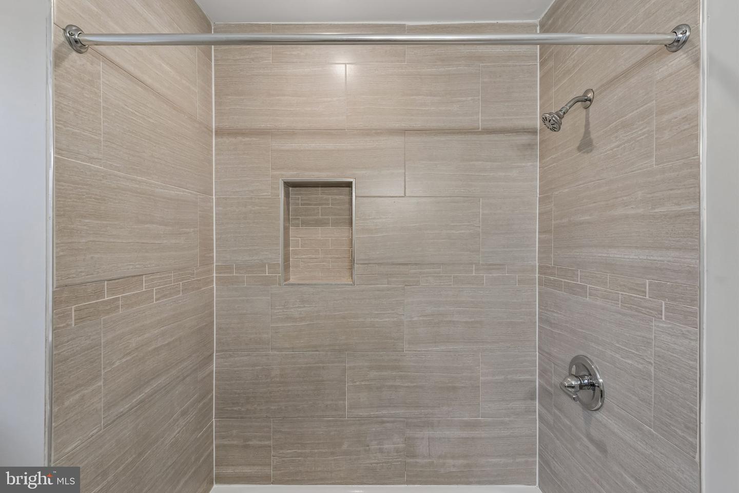 59 E Coulter St Property Photo 25