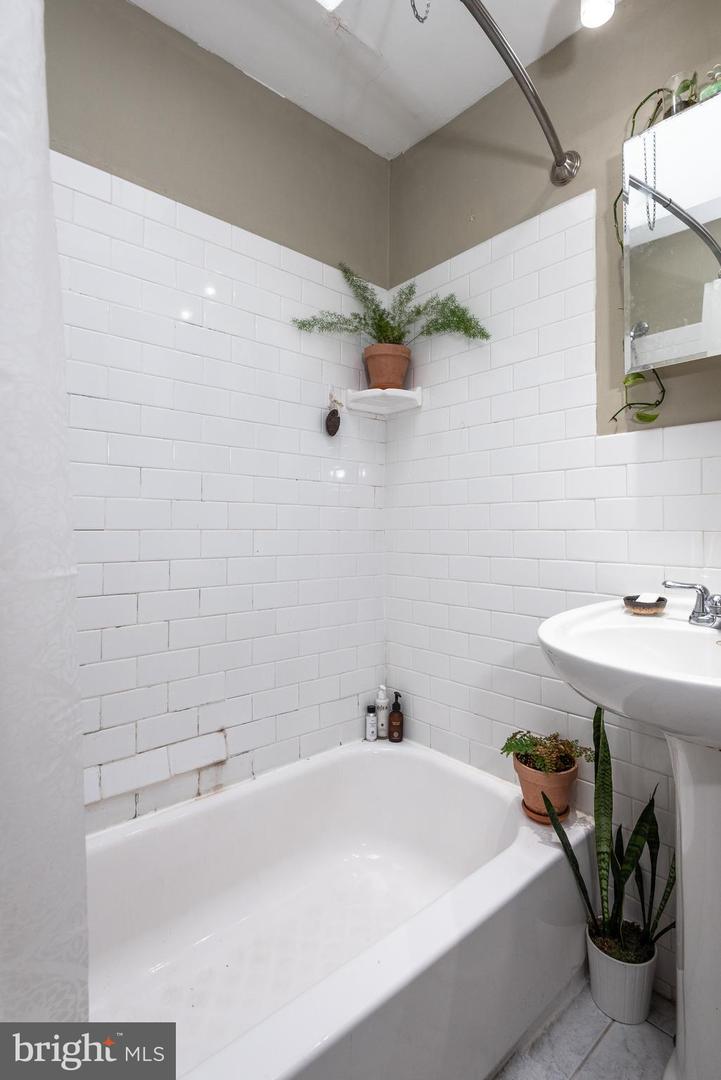 2165 E Susquehanna Ave #3 Property Photo 19