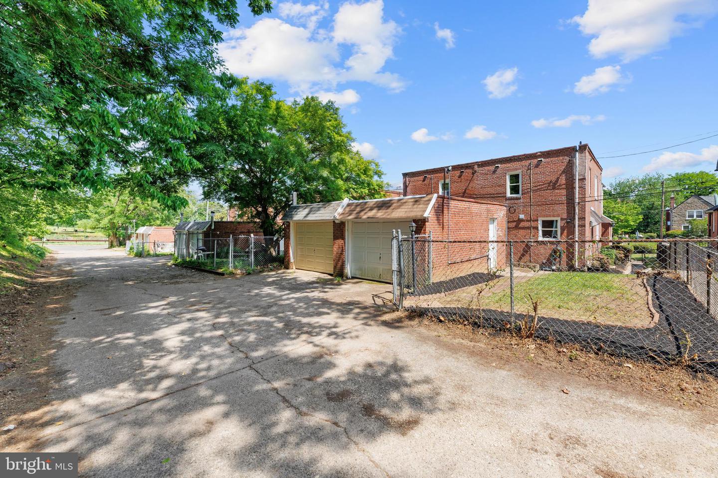 1023 E Haines St Property Photo 32