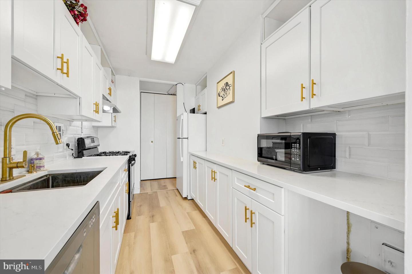 3600-00 Conshohocken Ave #1810 Property Photo 4