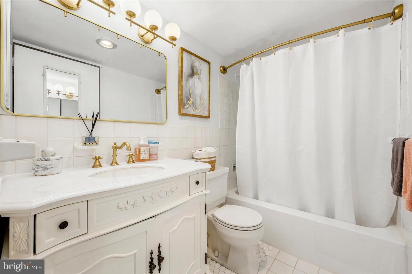 3600-00 Conshohocken Ave #1810 Property Photo 6