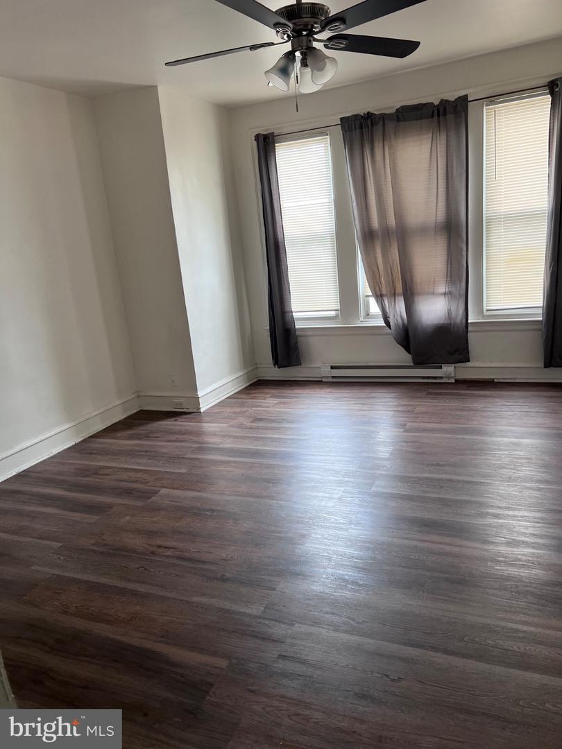 5118 Saul St Property Photo 5