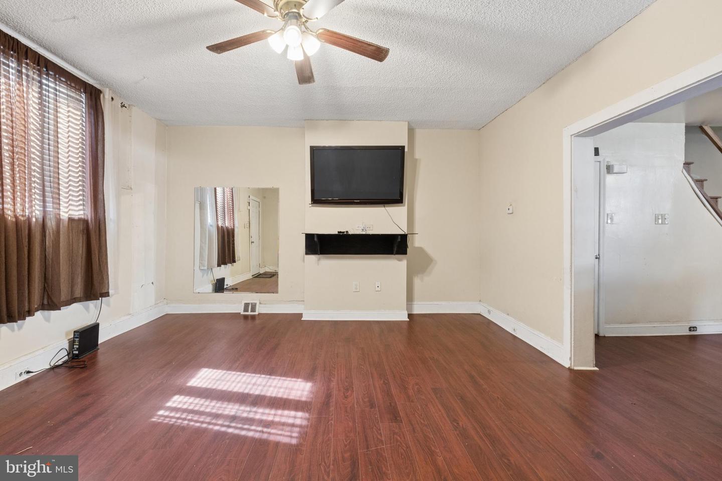 1328 N Marston St Property Photo 9