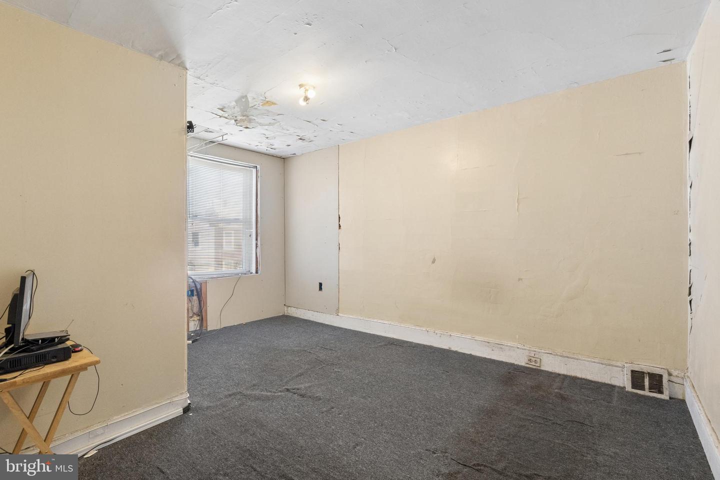 1328 N Marston St Property Photo 17