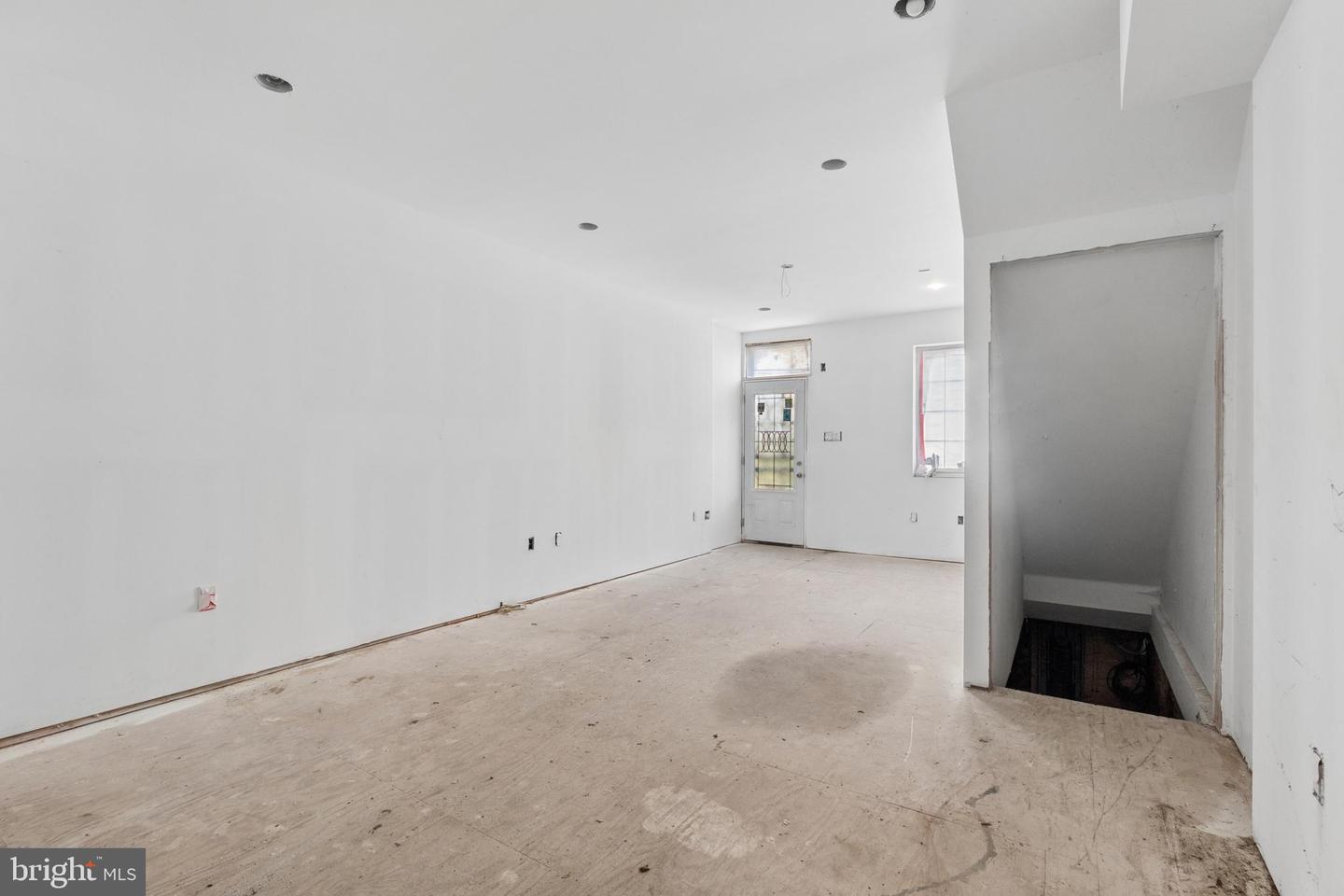 1328 N Marston St Property Photo 25