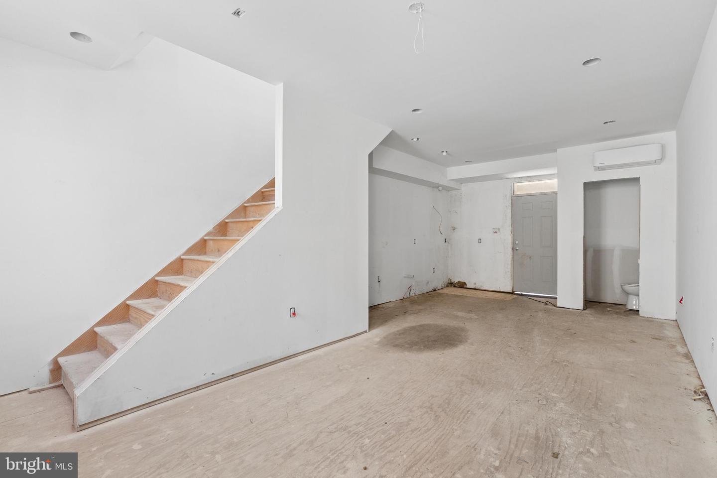 1328 N Marston St Property Photo 28