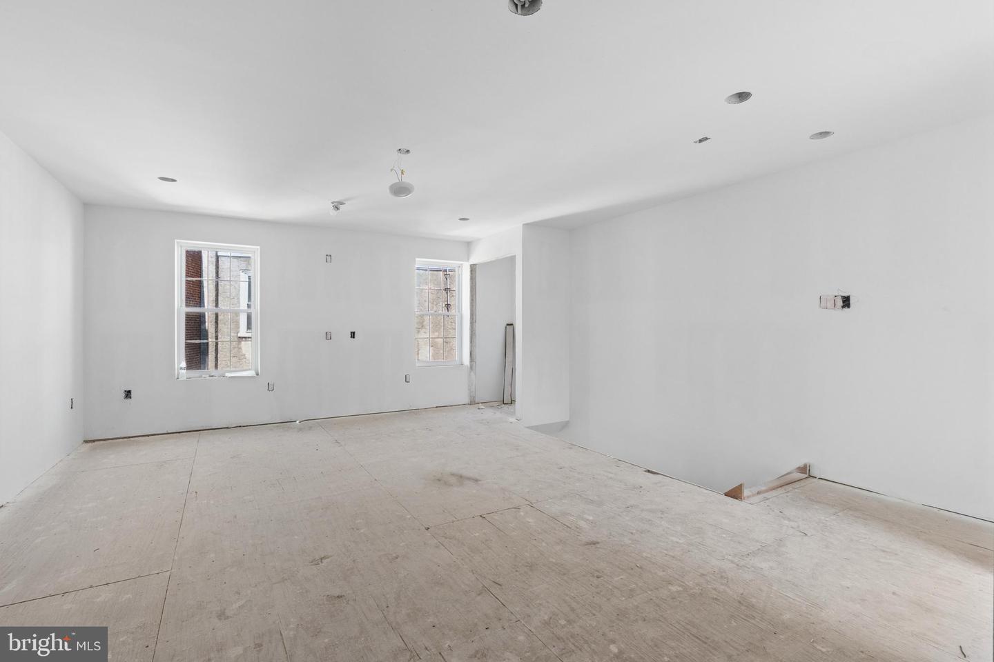 1328 N Marston St Property Photo 33