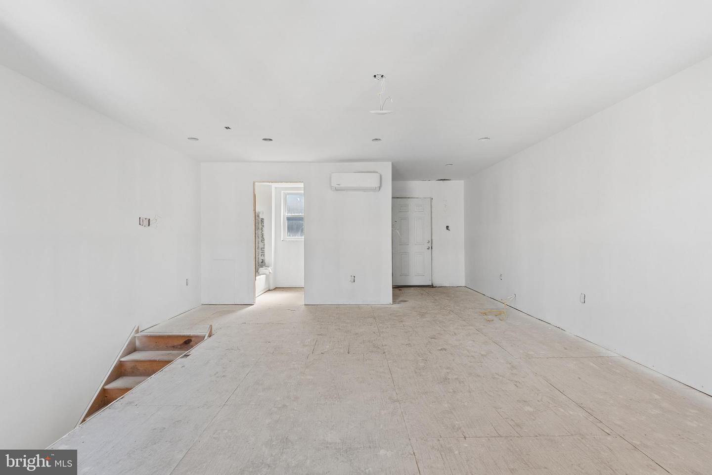 1328 N Marston St Property Photo 34