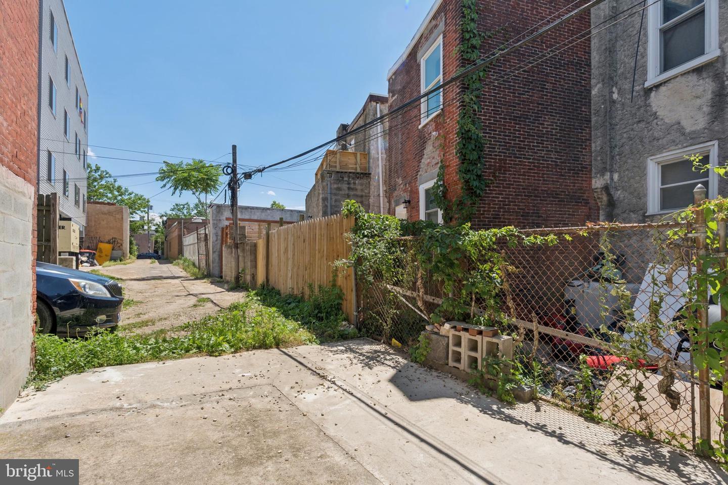 1328 N Marston St Property Photo 42