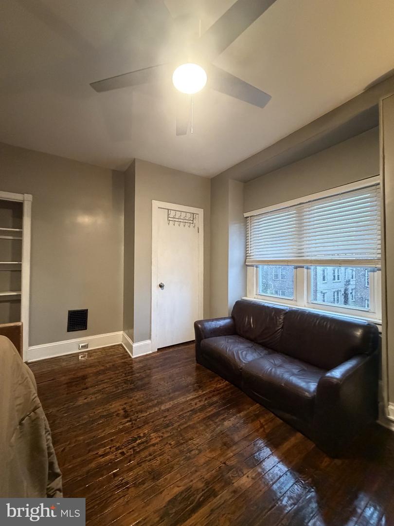 1126 S 47th St #4 Property Photo 3