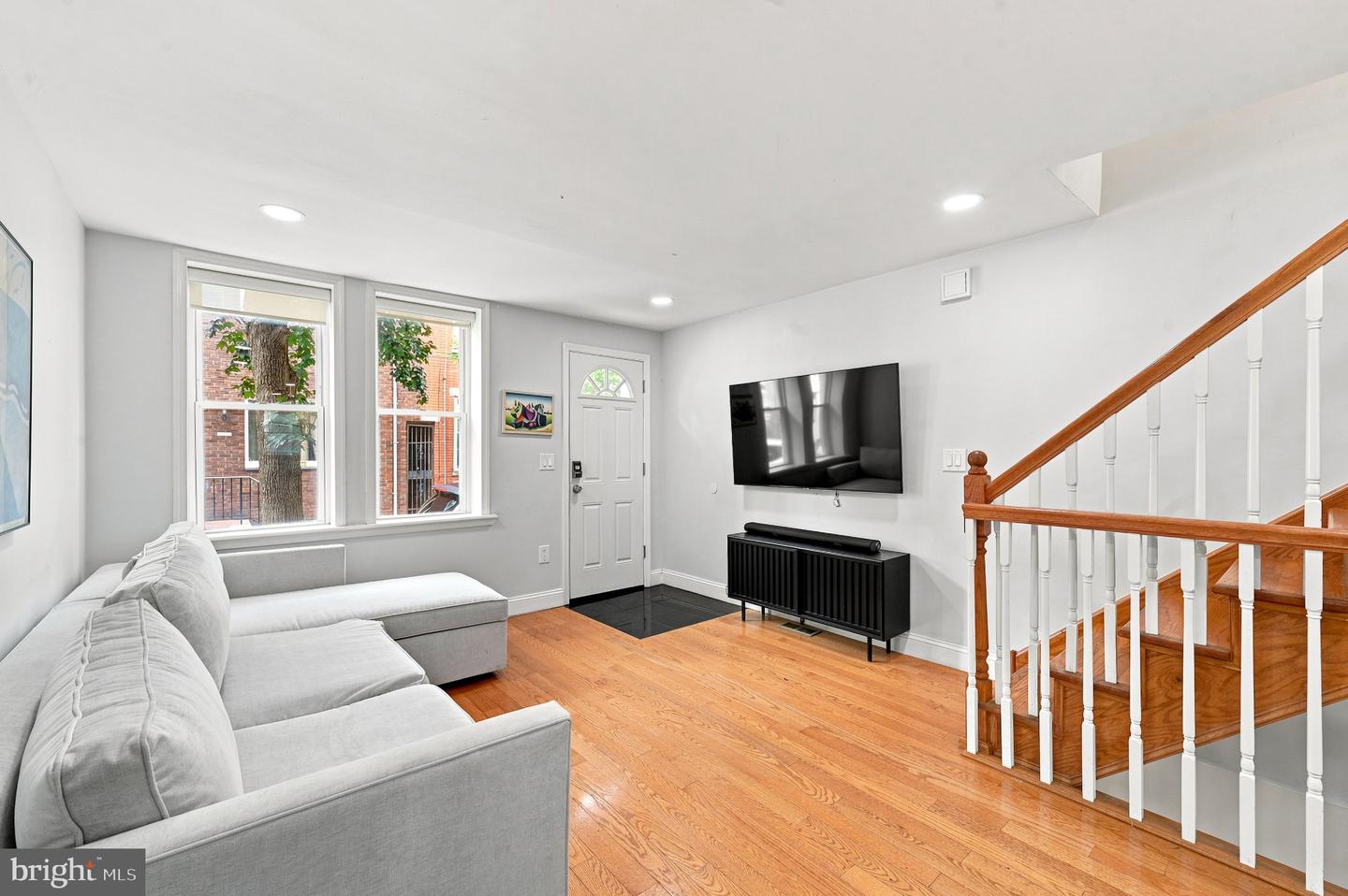 1207 S Marshall St Property Photo 4