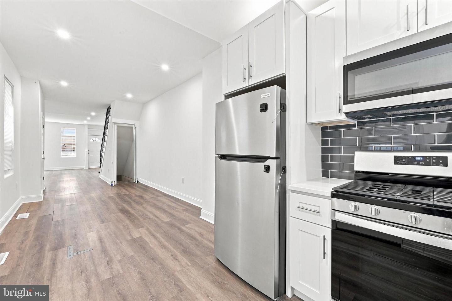 3059 Martha St Property Photo 6