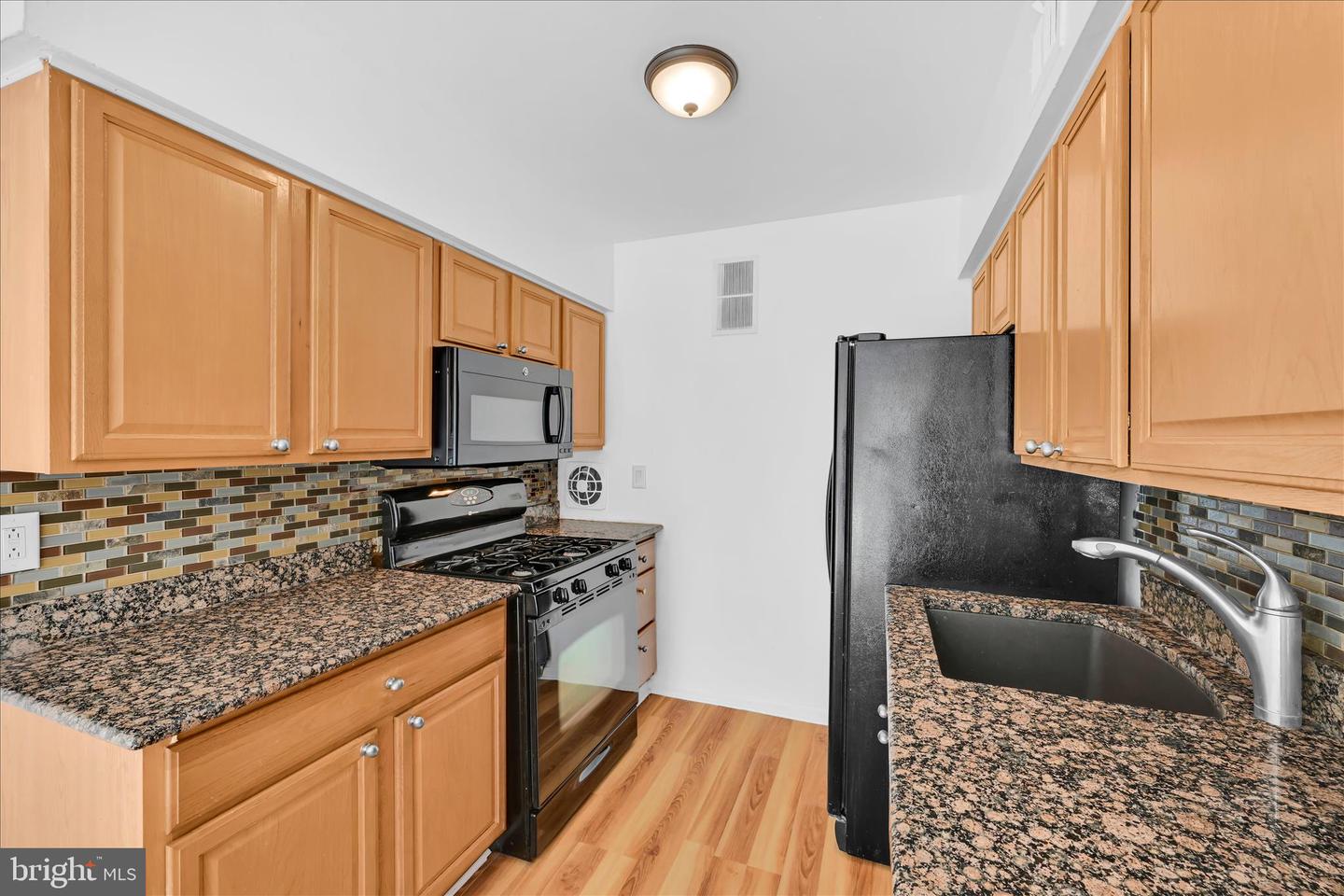 9001 Ridge Ave #46 Property Photo 11
