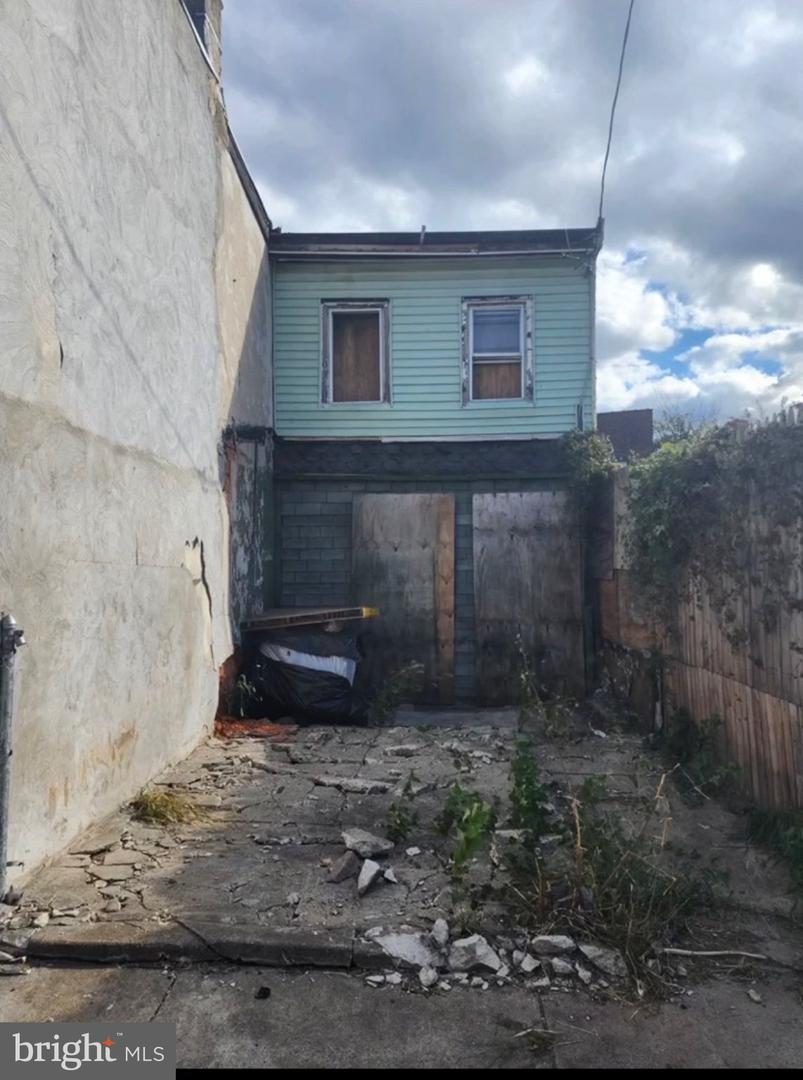 3619 Richmond St Property Photo 7