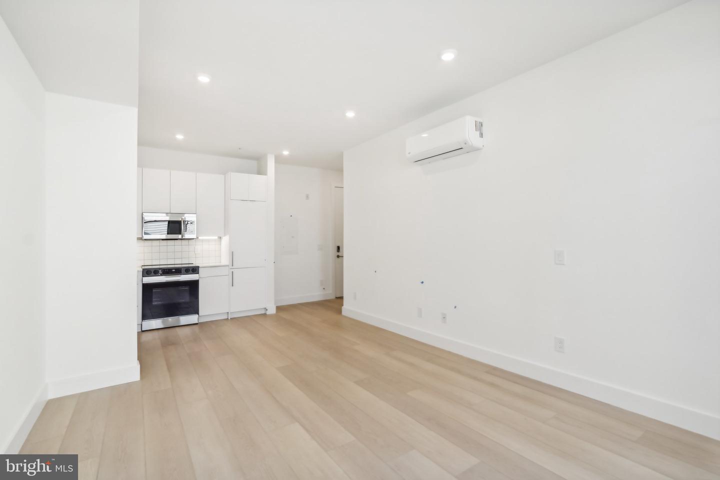 2406 Frankford Ave #6 Property Photo 8