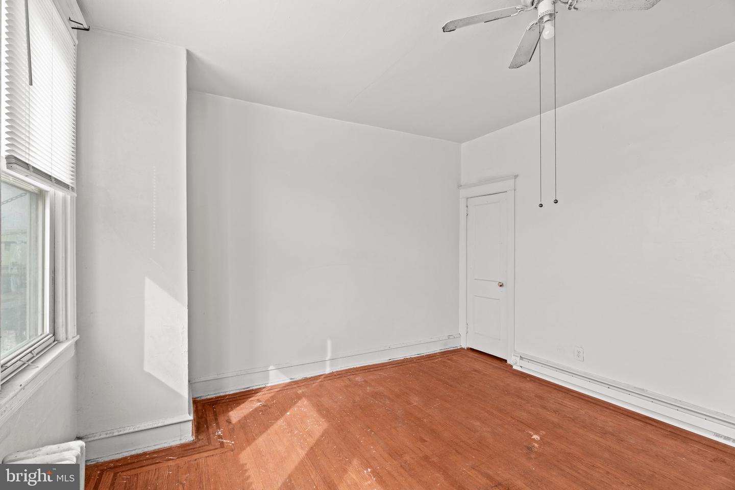 4935-00 Old York Rd #2nd Floor Property Photo 5