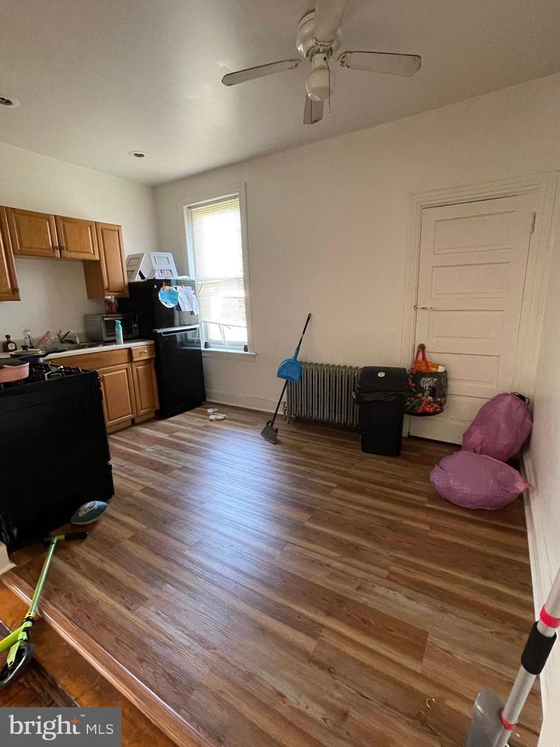 5407 Walnut St Property Photo 4