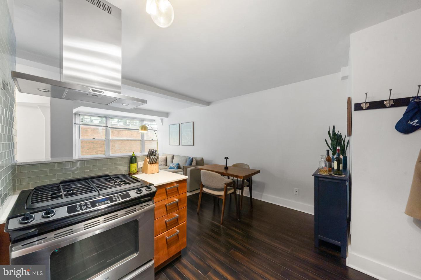 1810 Rittenhouse Sq #610 Property Photo 2