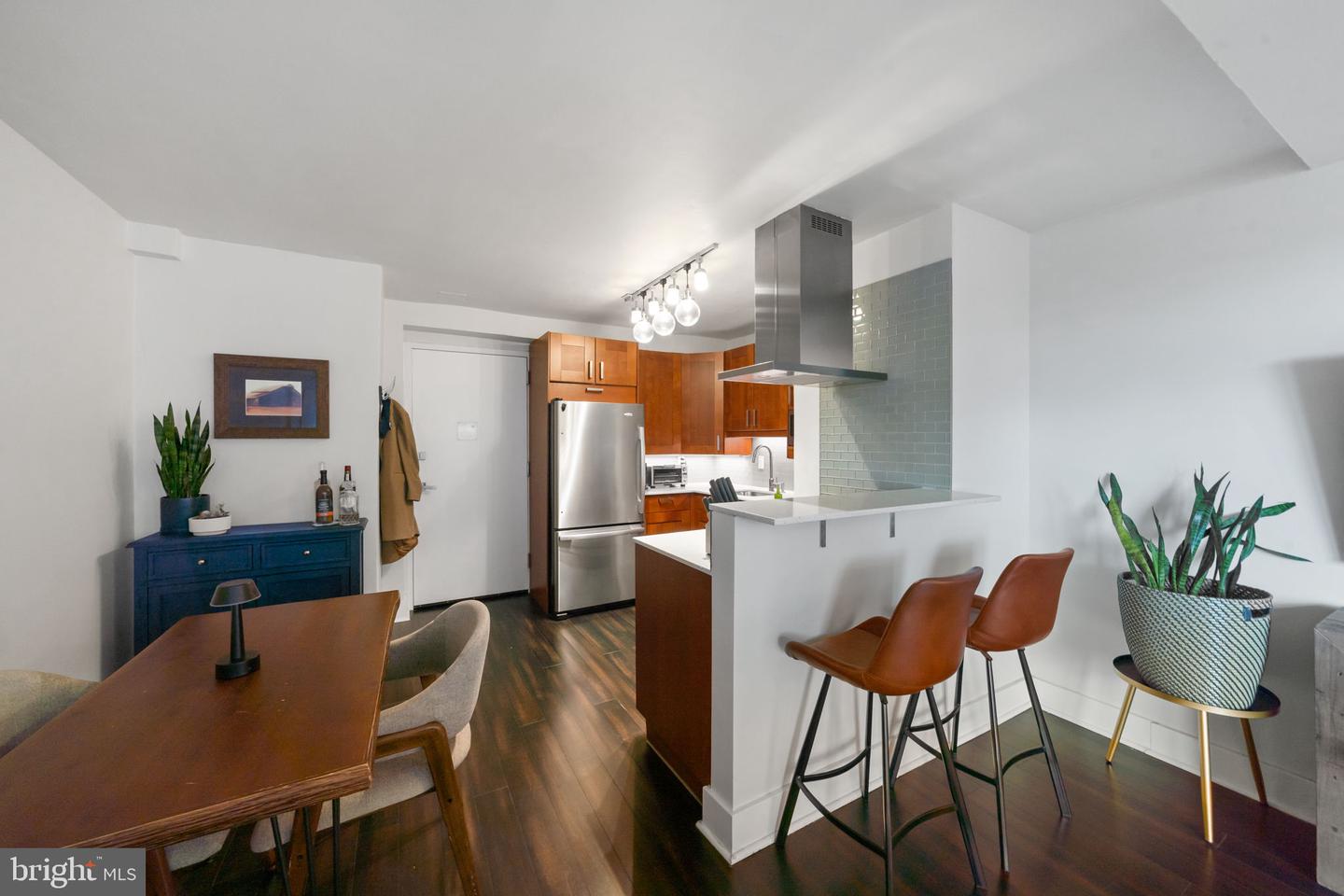 1810 Rittenhouse Sq #610 Property Photo 3