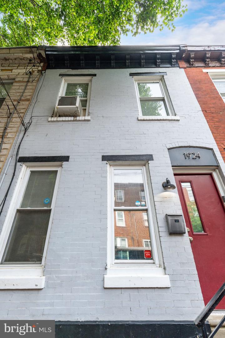 1924 E Albert St Property Photo 25