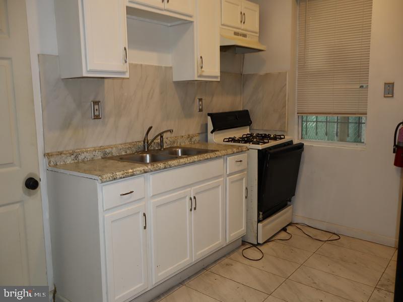 2659 N Chadwick St Property Photo 12