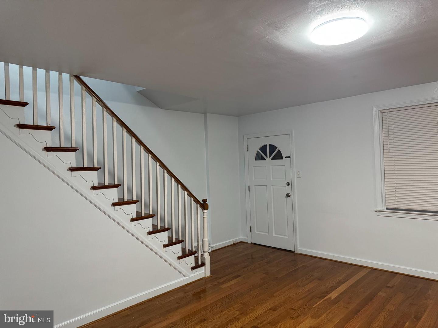 1109 Fanshawe St Property Photo 2